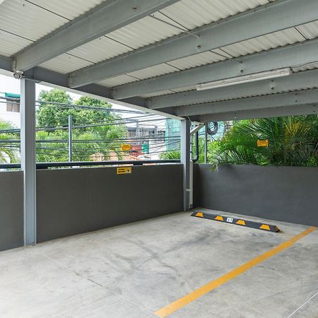 Modern Luxury Condo With Rooftop Pool & Gym ซานติอาโก เด ลอสกาบาเญโรส ภายนอก รูปภาพ